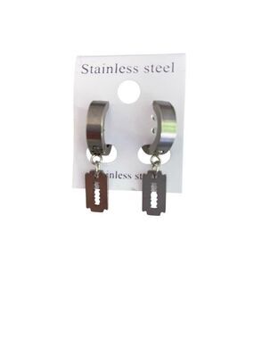 Stainless Steel Hoop Earrings With Razor Blade Charm Unisex Jewelry Hypoallergen